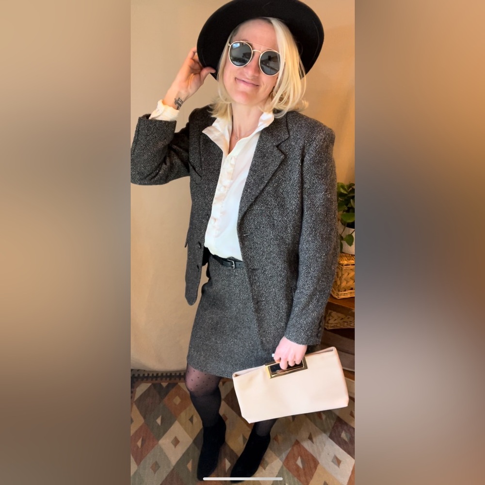 Women's Gray Tweed Jacket + Matching Skirt